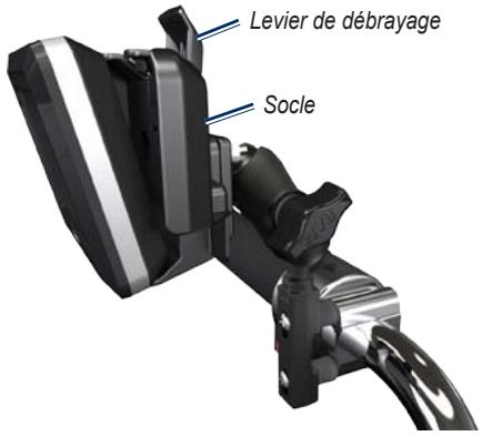 GARMIN ZUMO 220 - Installation du zùmo sur le support - 1