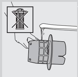 PHILIPS FC9222 & FC 9222 - Débranche toujours l'appareil avant de vider le réceptacle de poussière. - 7