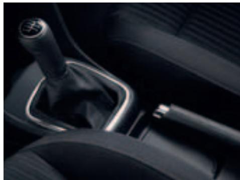 VOLKSWAGEN POLO - Équipements. - 10