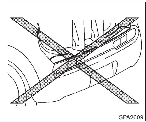 NISSAN CUBE - PARE-CHOCS ET EXTENSIONS DE BAS DE CAISSE LATERAL (pour les modèles Krom) - 1
