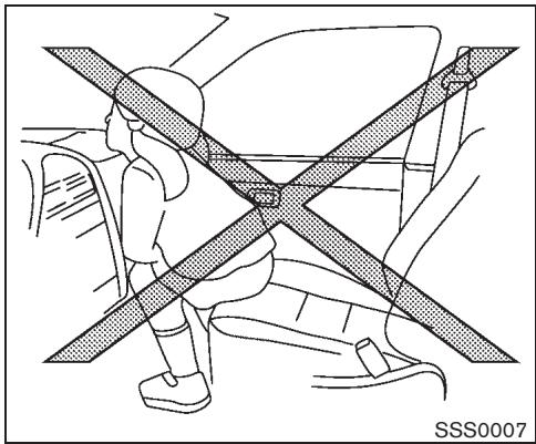 NISSAN CUBE - Attention - 1