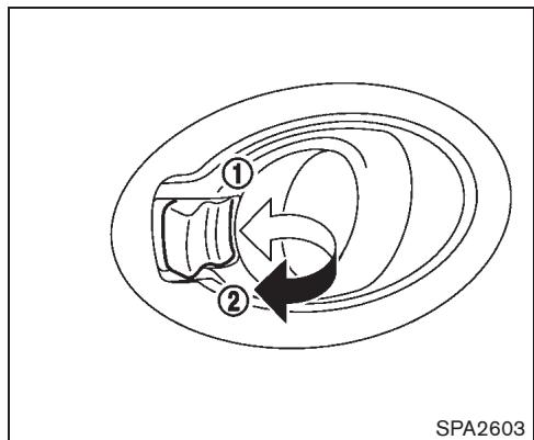 NISSAN CUBE - Verroillage avec la clé - 1