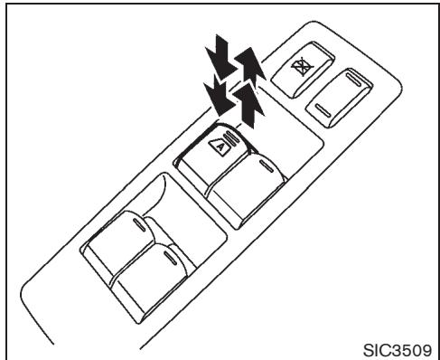 NISSAN CUBE - Commande de lève-vitres côté passager - 1
