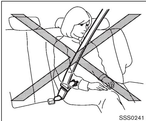 NISSAN CUBE - Attention - 3