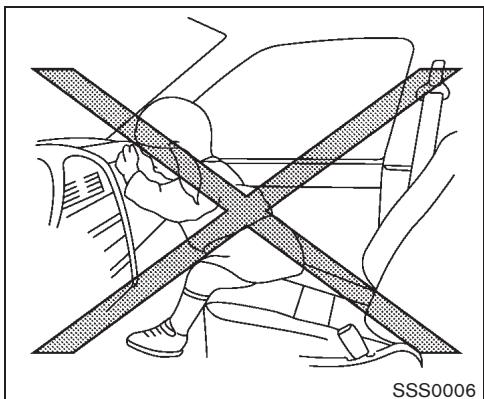 NISSAN CUBE - Attention - 2