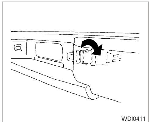 NISSAN FRONTIER - NE TOUCHEZ PAS L'AMPOULE. - 8