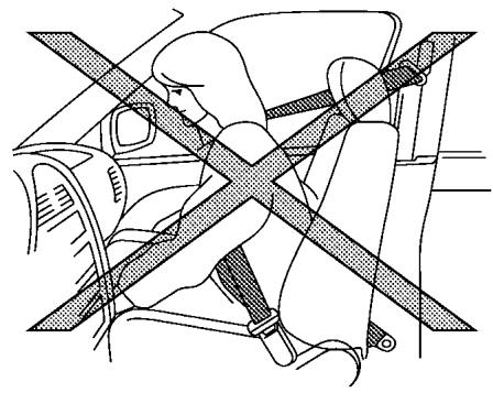 NISSAN LEAF - Precautions concernant le système de retenue supplementaire - 2