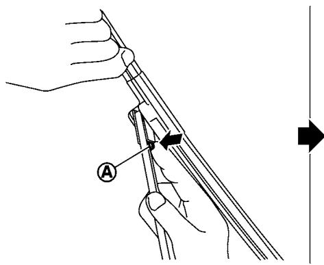 NISSAN LEAF - Fonction de relèvement d'essuie-glace: - 1