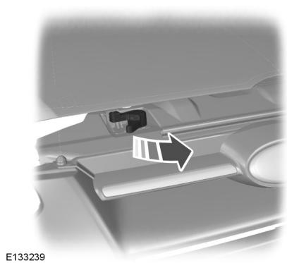 FORD FOCUS - Ouverture du capot moteur - 2