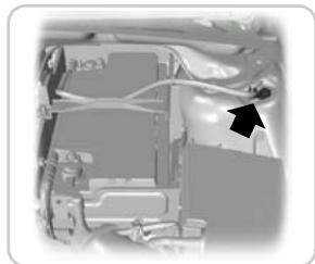 FORD KUGA - Raccordement des câbles de démarrage - 1