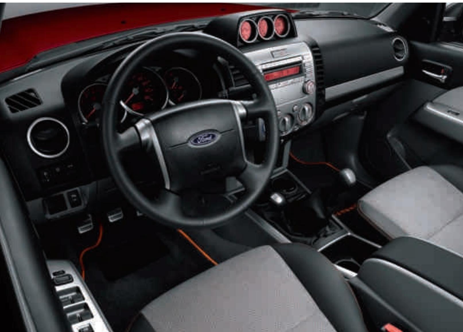 FORD RANGER - Équipements intérieurs, en plus de la finition XLT - 1