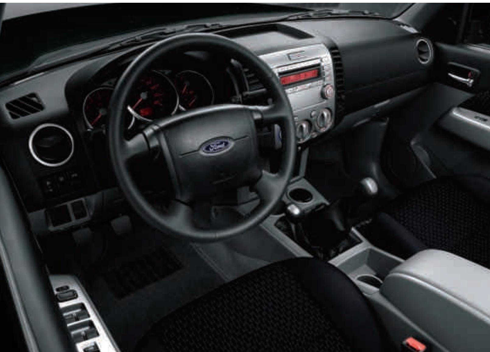 FORD RANGER - Équipements intérieurs, en plus de la finition XL - 1