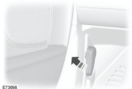 FORD S-MAX - Ouverture du capot moteur - 1