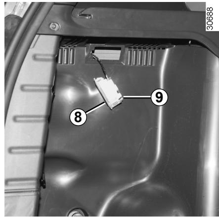 DACIA DUSTER - Éclaireurs intérieurs : remplacement des lampes (3/3) - 1