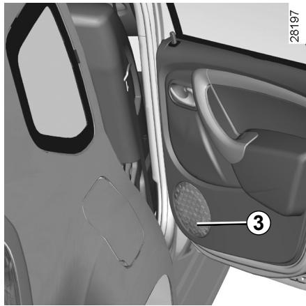 DACIA DUSTER - Emplacement haut-parleur avant 2 - 1