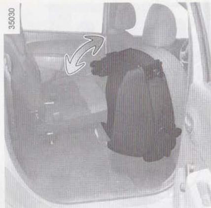 DACIA LODGY - Pour rabattre le siège a ou la banquette b - 4