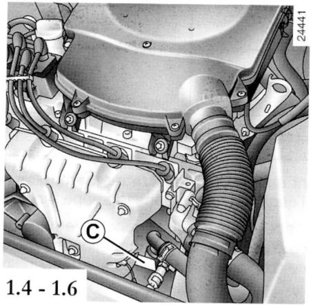 DACIA LOGAN - C - plaque moteur ou étiquette moteur - 1