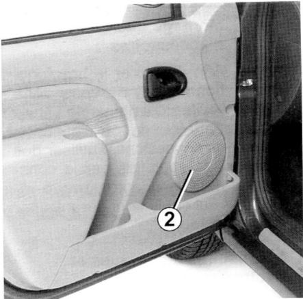 DACIA LOGAN - Emplacement radio - 1