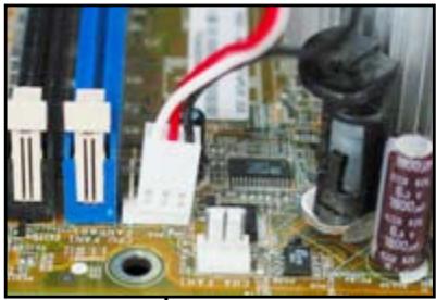 ASUS M3A78 - Installer le dissipateur et le ventilateur - 1