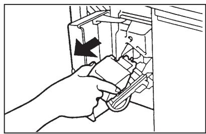 OLIVETTI COPIA 9021 - Comment remplacer la cartouche d'agrafes - 3