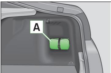 SKODA RAPID - Trousse de premiers secours et triangle de présignalisation - 1