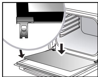 BRANDT QUICK AND STEAM - - Remontage des vitres de la porte - 3