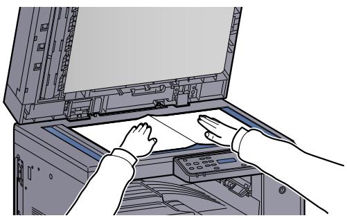 KYOCERA TASKALFA 2200 - Placer les originaux sur la machine. - 1