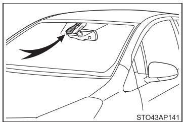 TOYOTA YARIS GR - Utilisation du commodo d'essuie-glaces - 5