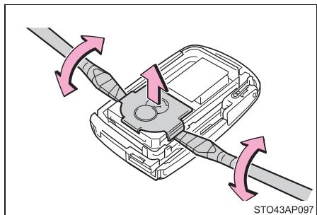 TOYOTA YARIS GR - Remplacement de la pile - 3