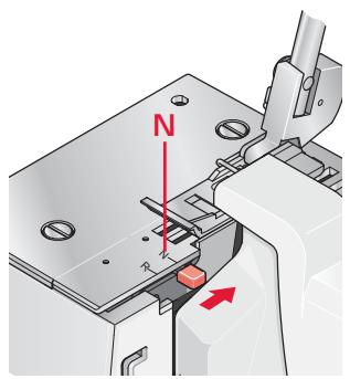 PFAFF HOBBYLOCK 2.5 - Réglage du levier d'indicateur de point - 1
