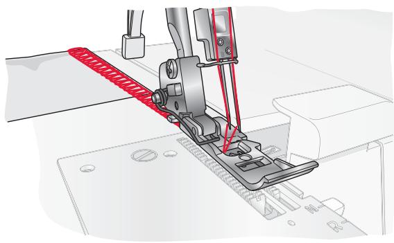 PFAFF HOBBYLOCK 2.5 - Chaine hors tissu - 3