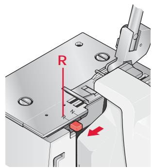 PFAFF HOBBYLOCK 2.5 - Réglage du levier d'indicateur de point - 2