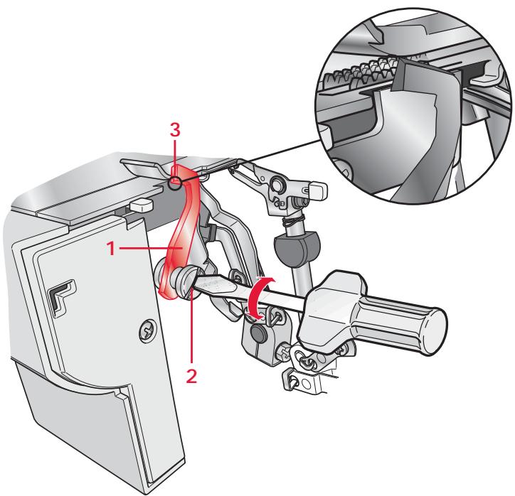 PFAFF HOBBYLOCK 2.5 - Remplacer le couteau supérieur déplacable - 3