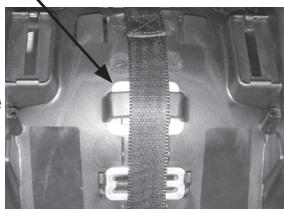 BAMBISOL ATTITUDE - AVERTISSEMENT: Vérifiez toujours que toutes les sangles du harnais sont solidement en place à plat et bien tendues sur le corps du bébé. Aucune sangle ne doit être vrillée que se soit devant ou derrière le siège. - 1