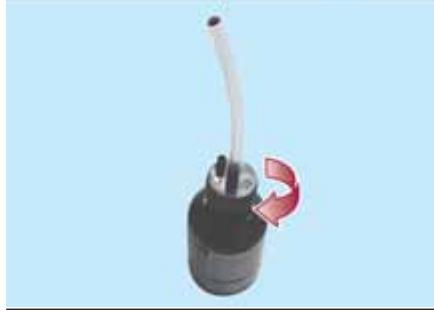 FIAT 124 SPIDER - Réparation d'un PNEU avec le nécessaire de réparation des PNEUS - 2