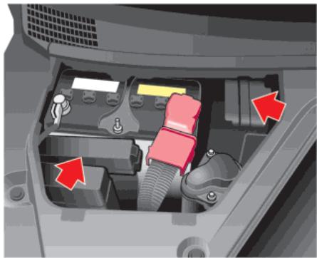 NISSAN GTR NISMO - Replacer les plaquettes de FREIN - 1