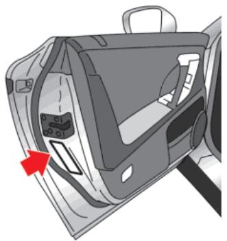 NISSAN GTR NISMO - Étiquette du dispositif anti-pollution - 1