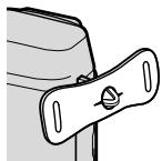 FUJIFILM X-E3 - Place the strap clip on an eyelet. - 7