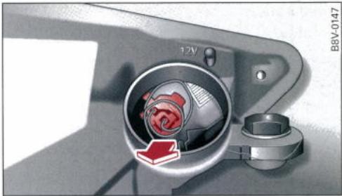 AUDI E TRON - Dépose de l'ampoule du clignotant - 2