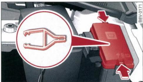 AUDI E TRON - Remplacement des fusibles - 1