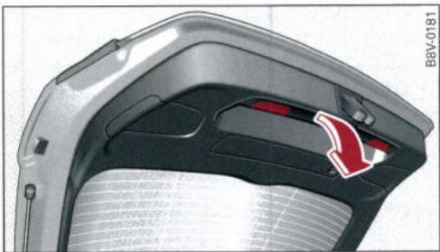 AUDI E TRON - Ouverture et fermetre du capot arrriere - 2