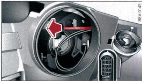 AUDI E TRON - Depose de l'ampoule du feu de position - 2