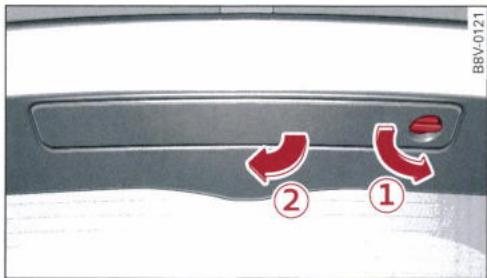 AUDI E TRON - Triangle de présignalisation - 1