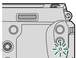 FUJIFILM GFX 100 - TALLY LIGHT - 1
