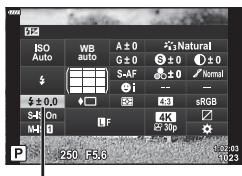OLYMPUS E-M10 MARK IV - (Commande d'intensité du flash) - 1