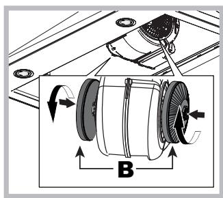 HOTPOINT HNP6.6AMX - Entretien du filtre à charbon (b) - 1