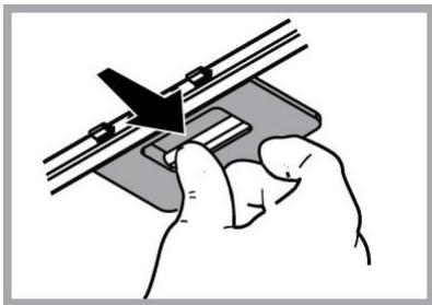 HOTPOINT HSLMO 66F AS K - Entretien des filtres anti-graisses - 1