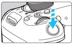 CANON EOS 800D - Press the shutter button halfway. - 1