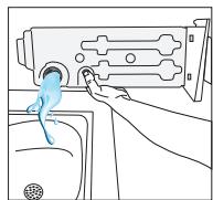 INDESIT CYD102DWWFR - Vidange du réservoir d'eau - 3