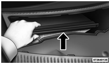Chrysler 300 (2012) - Filtre à air du climatiseur - 2